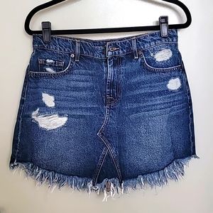 7 for all mankind womens jean skirt. Size 29. Blue color.
